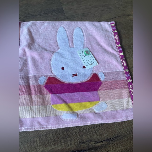 MIFFY-Imported (NWT) Hand Towel Set-Pink & Blue - Picture 4 of 10